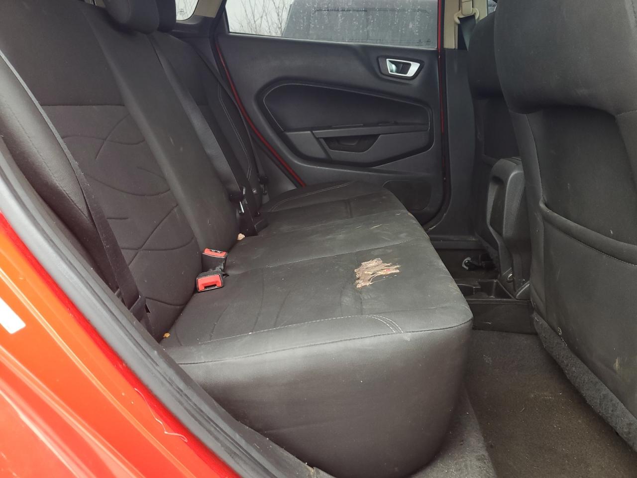 2015 Ford Fiesta - Image 10