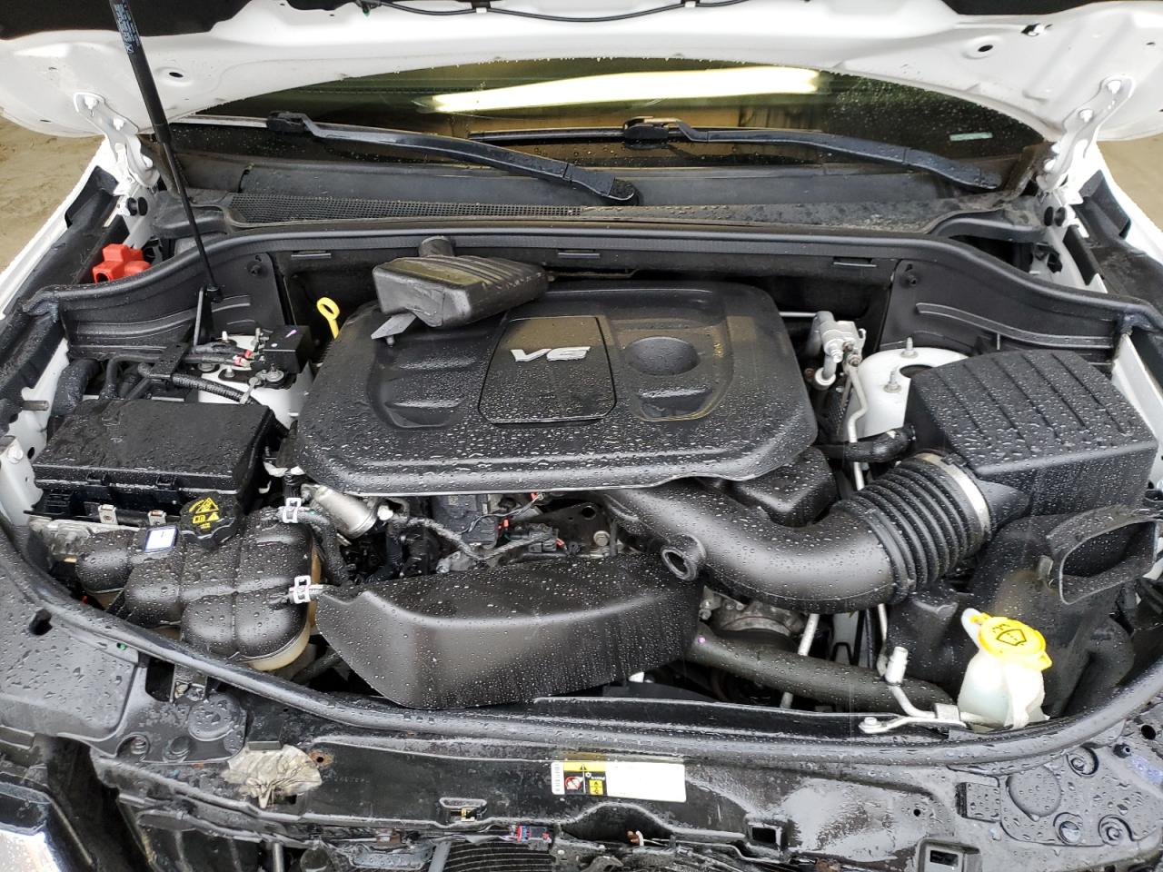 2017 Jeep Grand Cherokee - Image 13