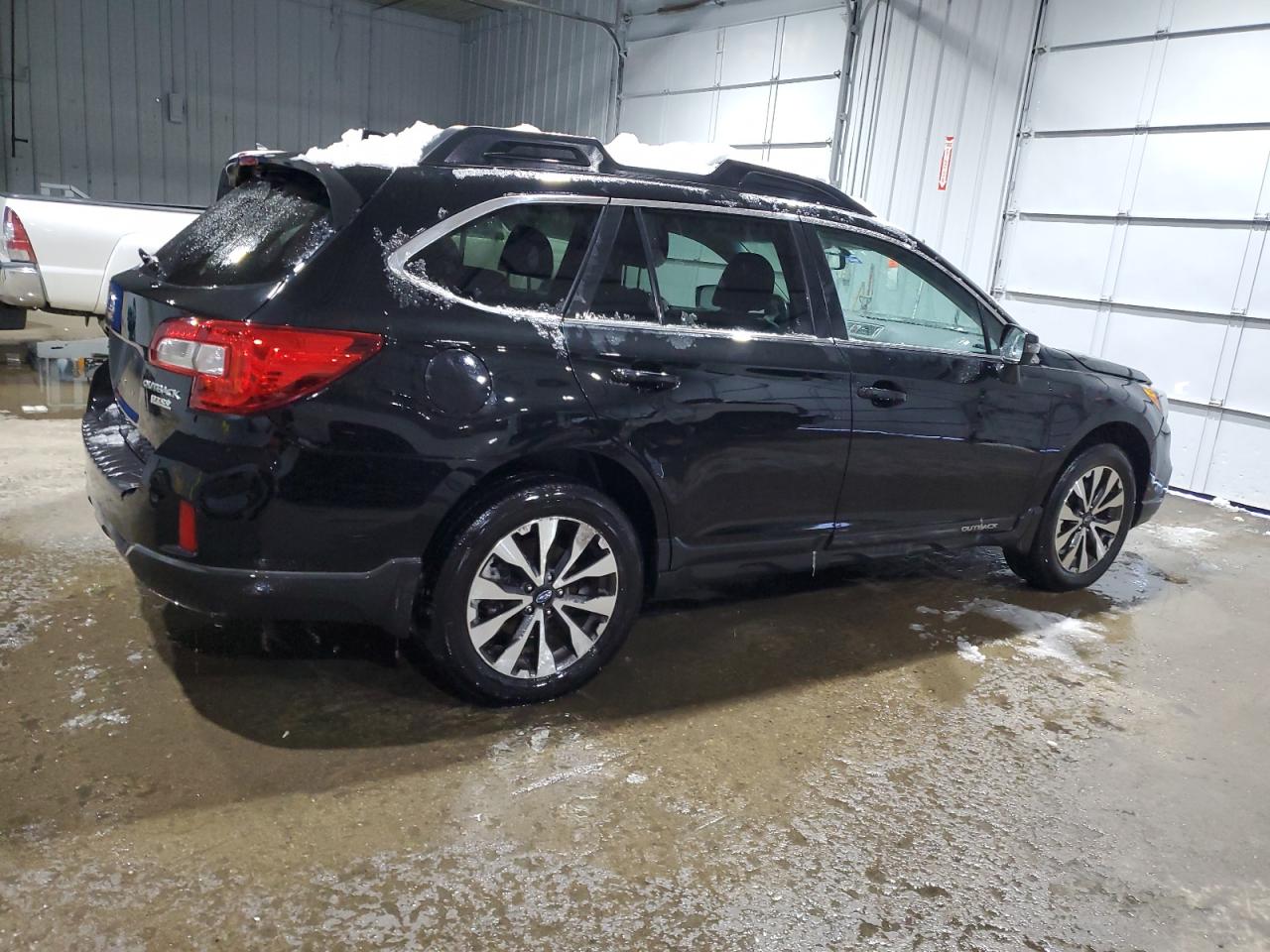 2016 Subaru Outback - Image 3