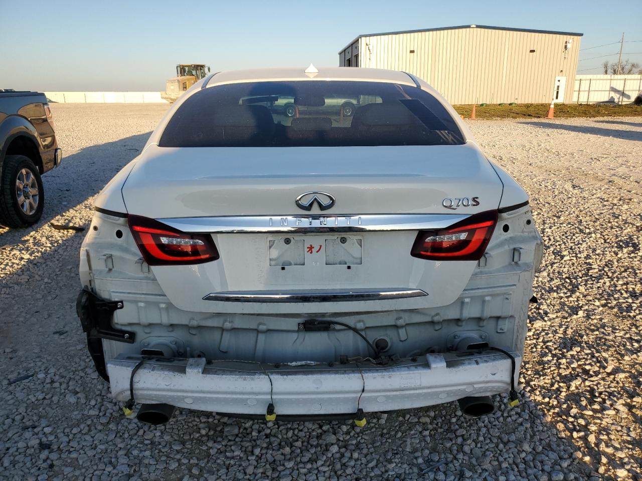 2019 Infiniti Q70 - Image 6