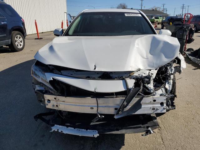  TOYOTA CAMRY 2020 Белы