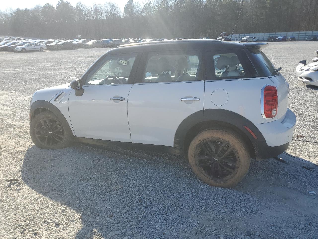 2011 MINI Cooper - Image 2