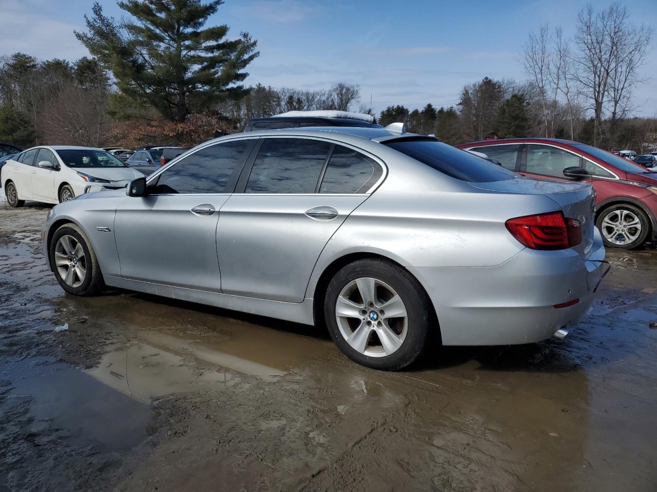 2011 BMW 5er - Image 2