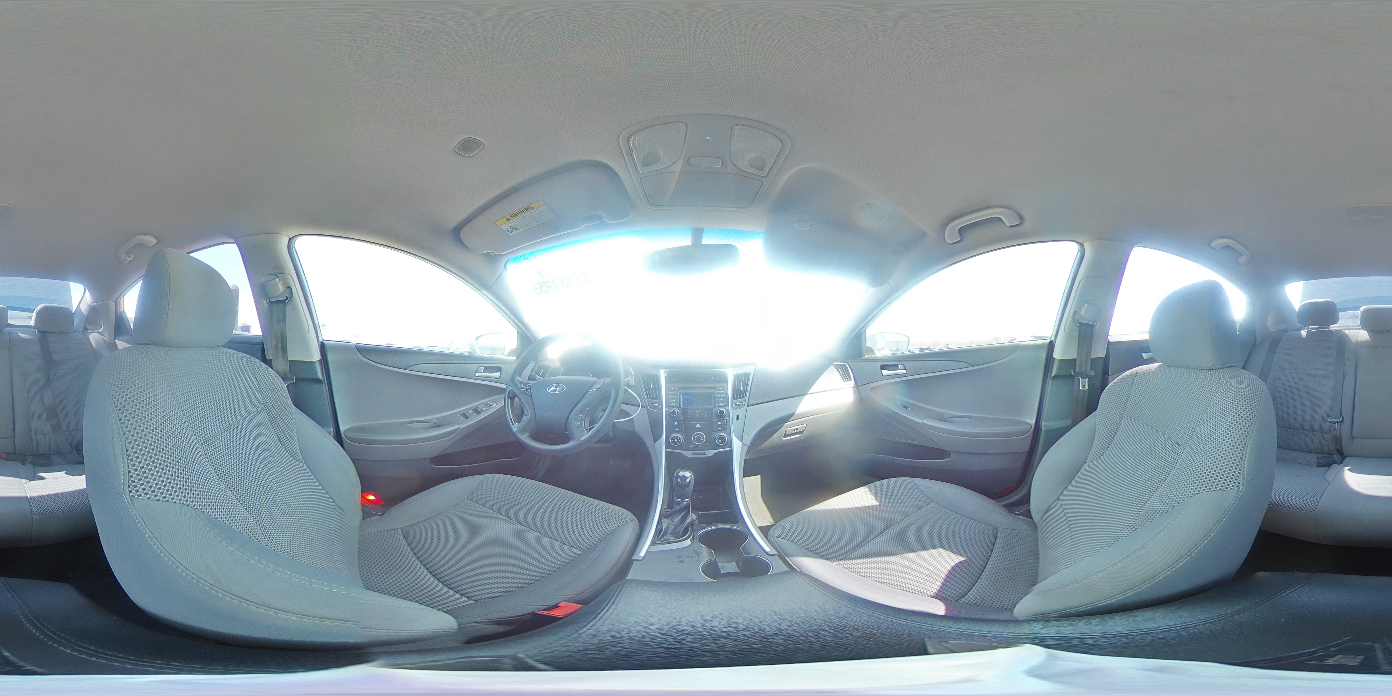 2014 Hyundai Sonata - Image 13