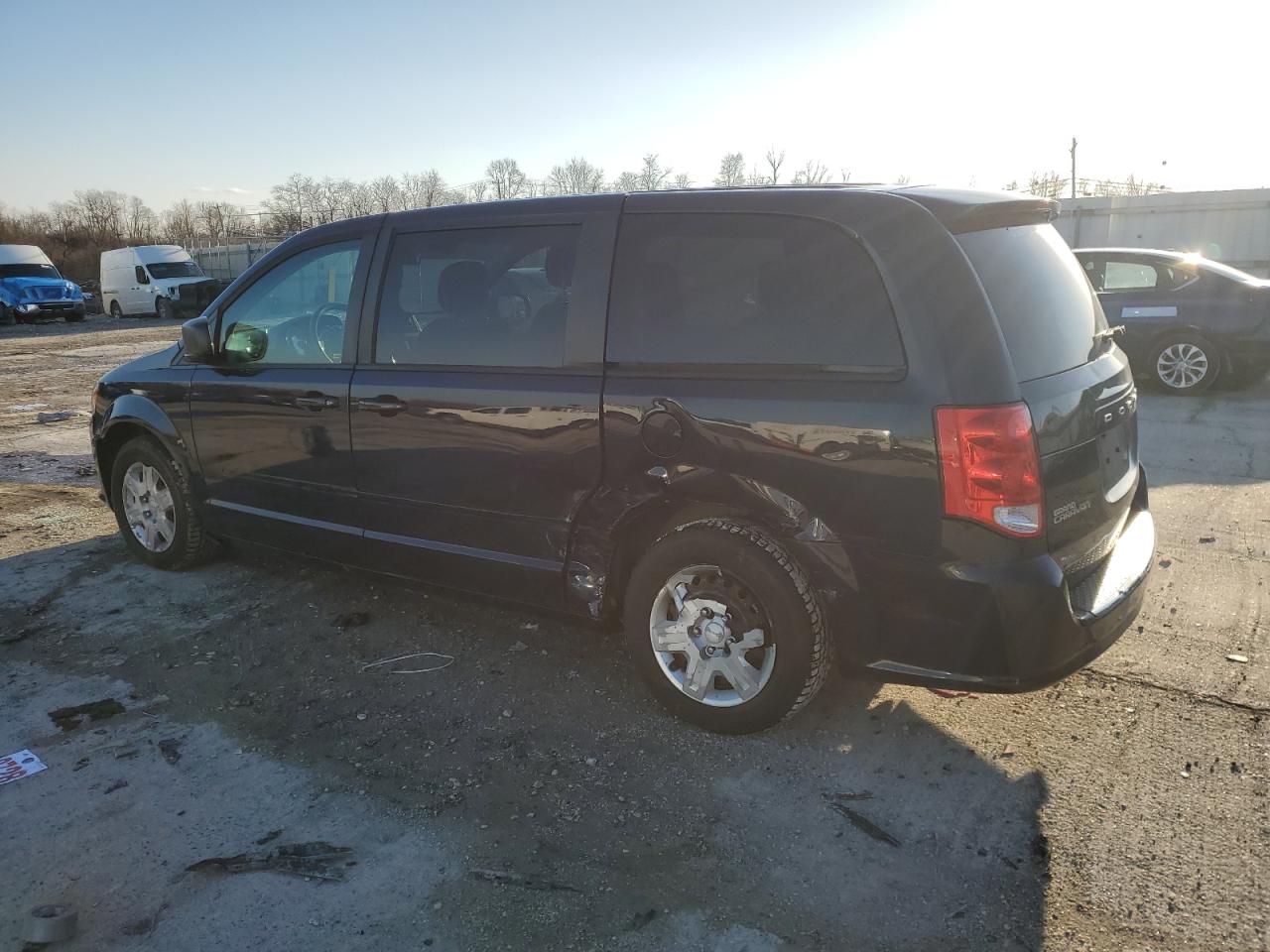 2012 Dodge Caravan - Image 2