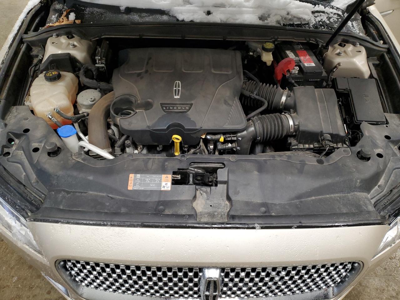 2017 Lincoln Continental - Image 11