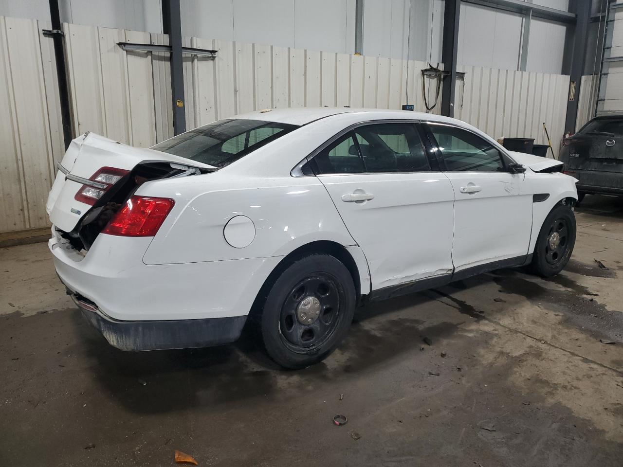 2013 Ford Taurus - Image 3