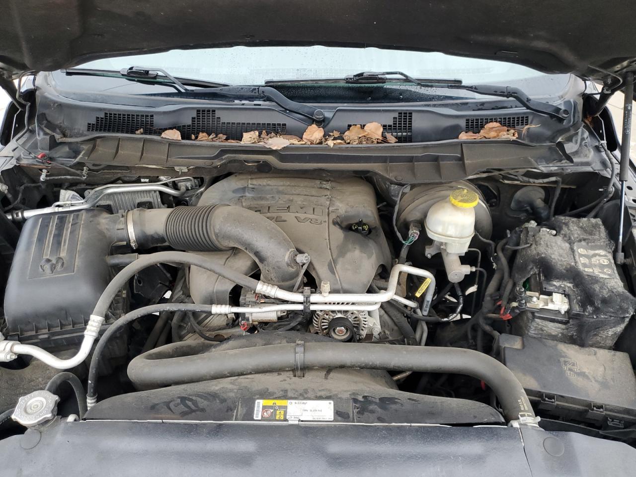 2016 RAM 1500 - Image 11