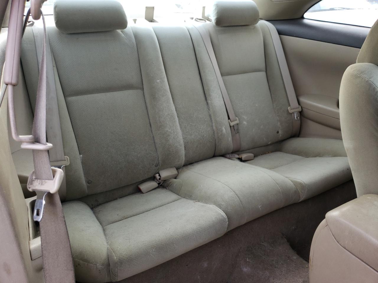 2004 Toyota Camry Solara - Image 10