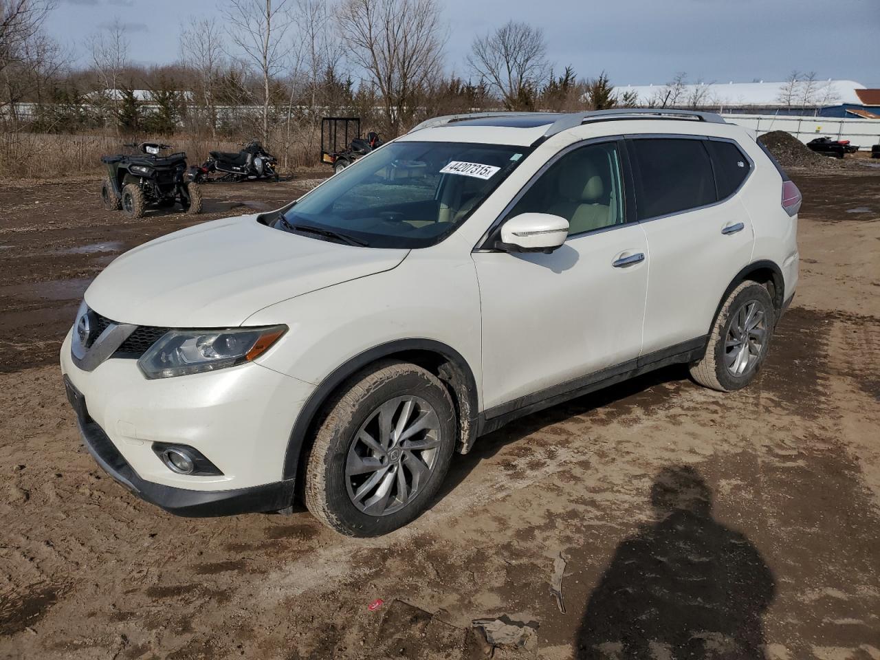 2015 Nissan Rogue - Image 1