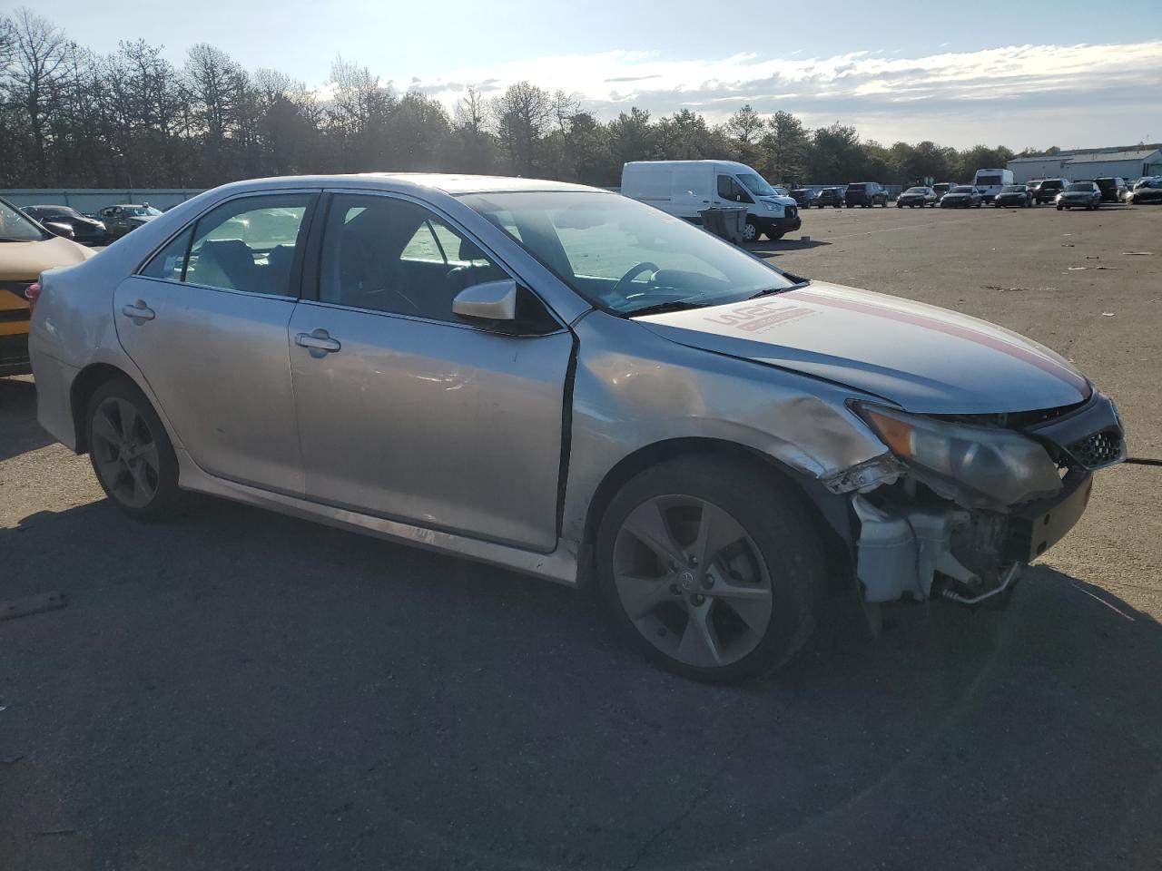 2012 Toyota Camry - Image 4