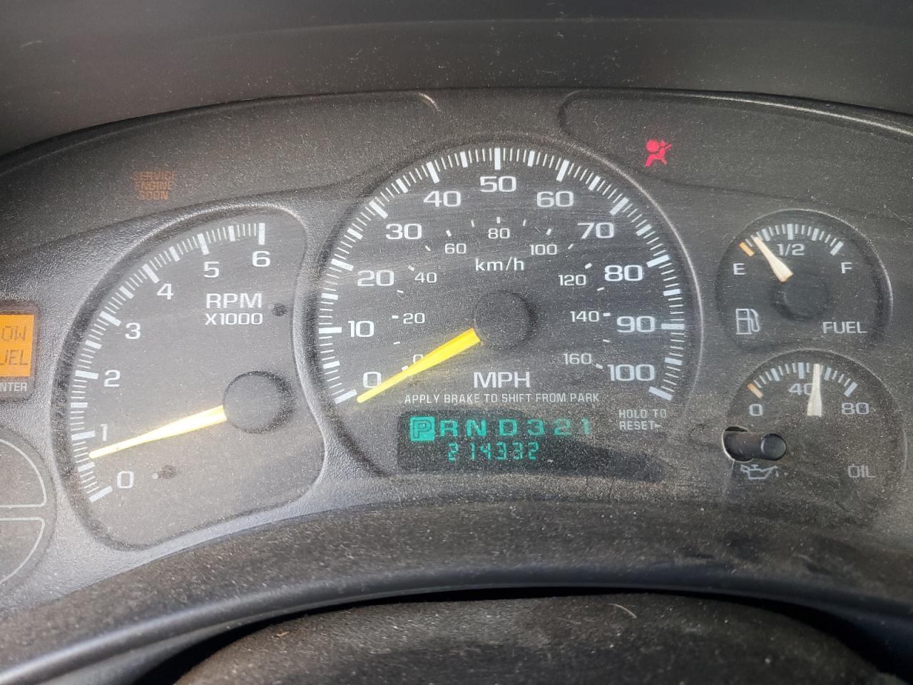 2000 Chevrolet Silverado - Image 9