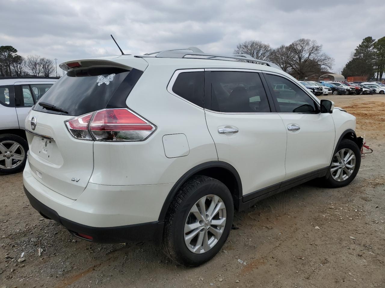 2015 Nissan Rogue - Image 3