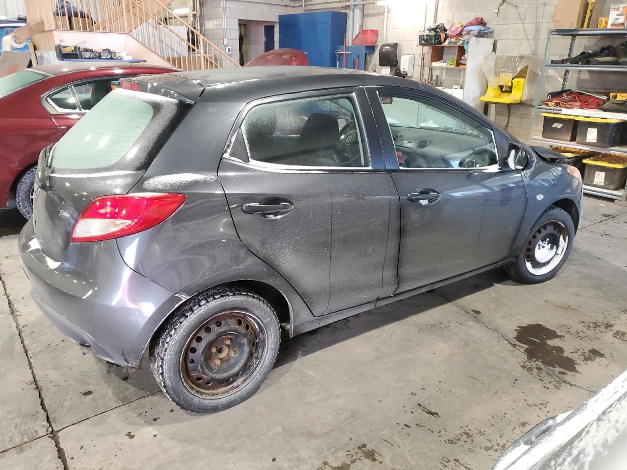 2013 Mazda 2 - Image 3