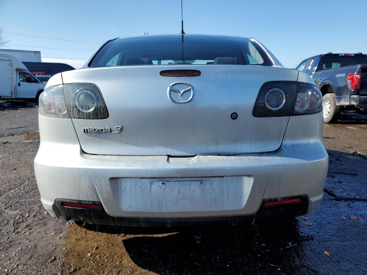 2009 Mazda 3 - Image 6