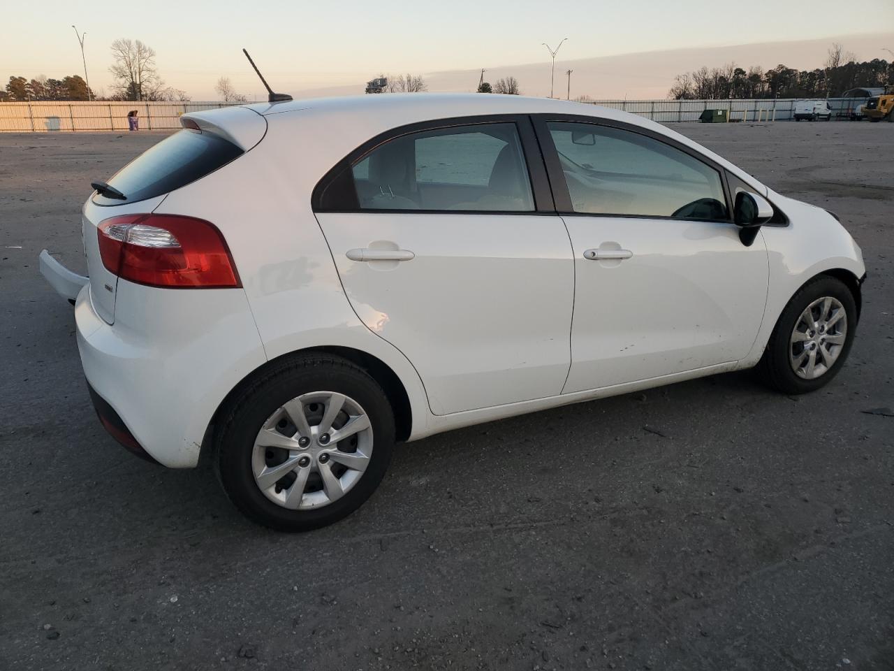 2013 Kia Rio - Image 3