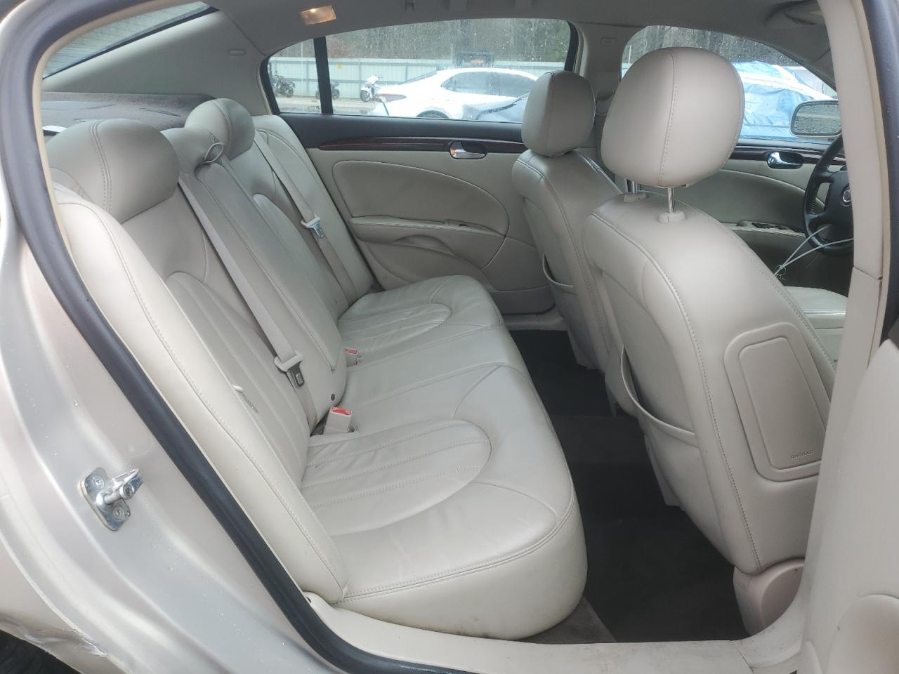 2008 Buick Lucerne - Image 10
