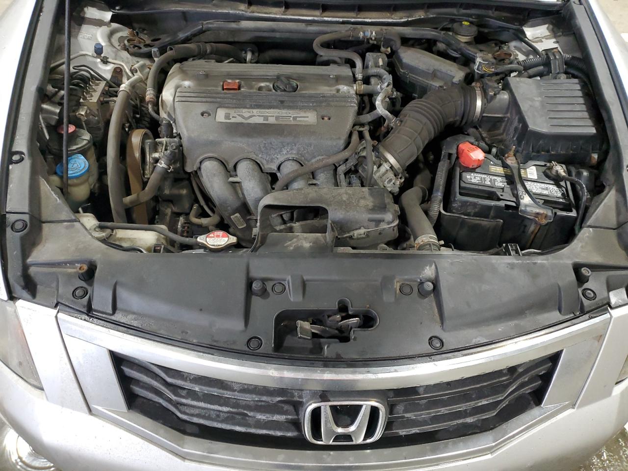 2009 Honda Accord - Image 11