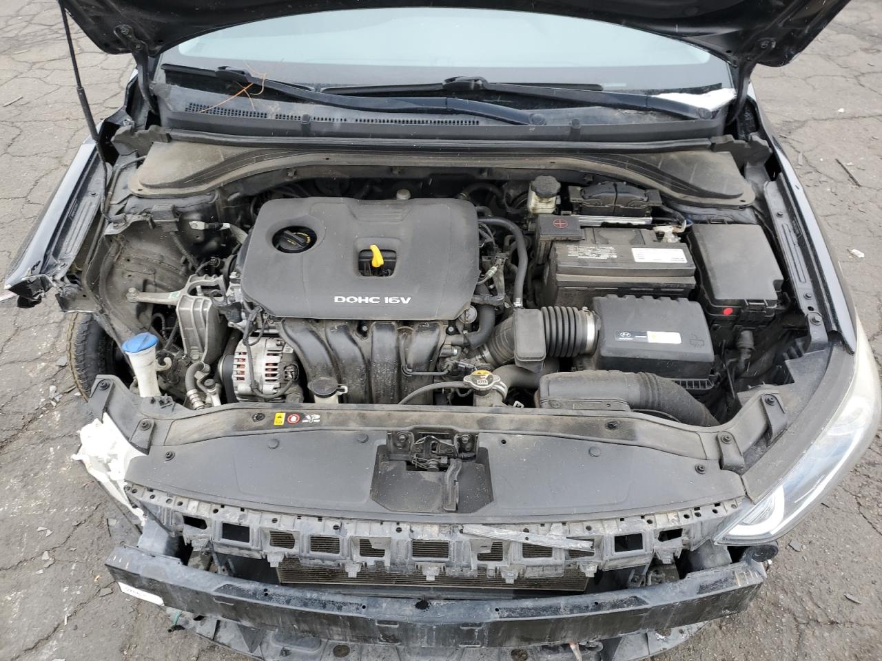 2018 Hyundai Elantra - Image 11