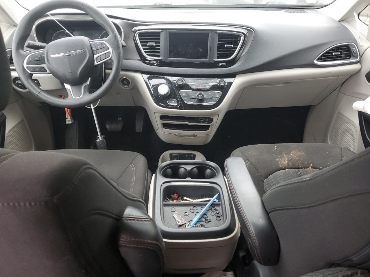 2020 Chrysler Pacifica - Image 8