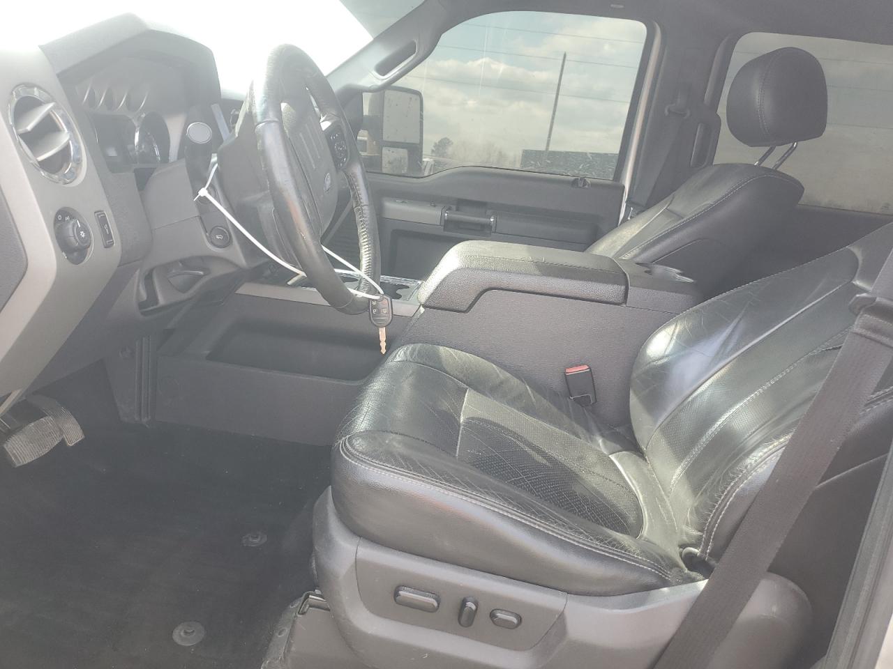2012 Ford F250 - Image 7