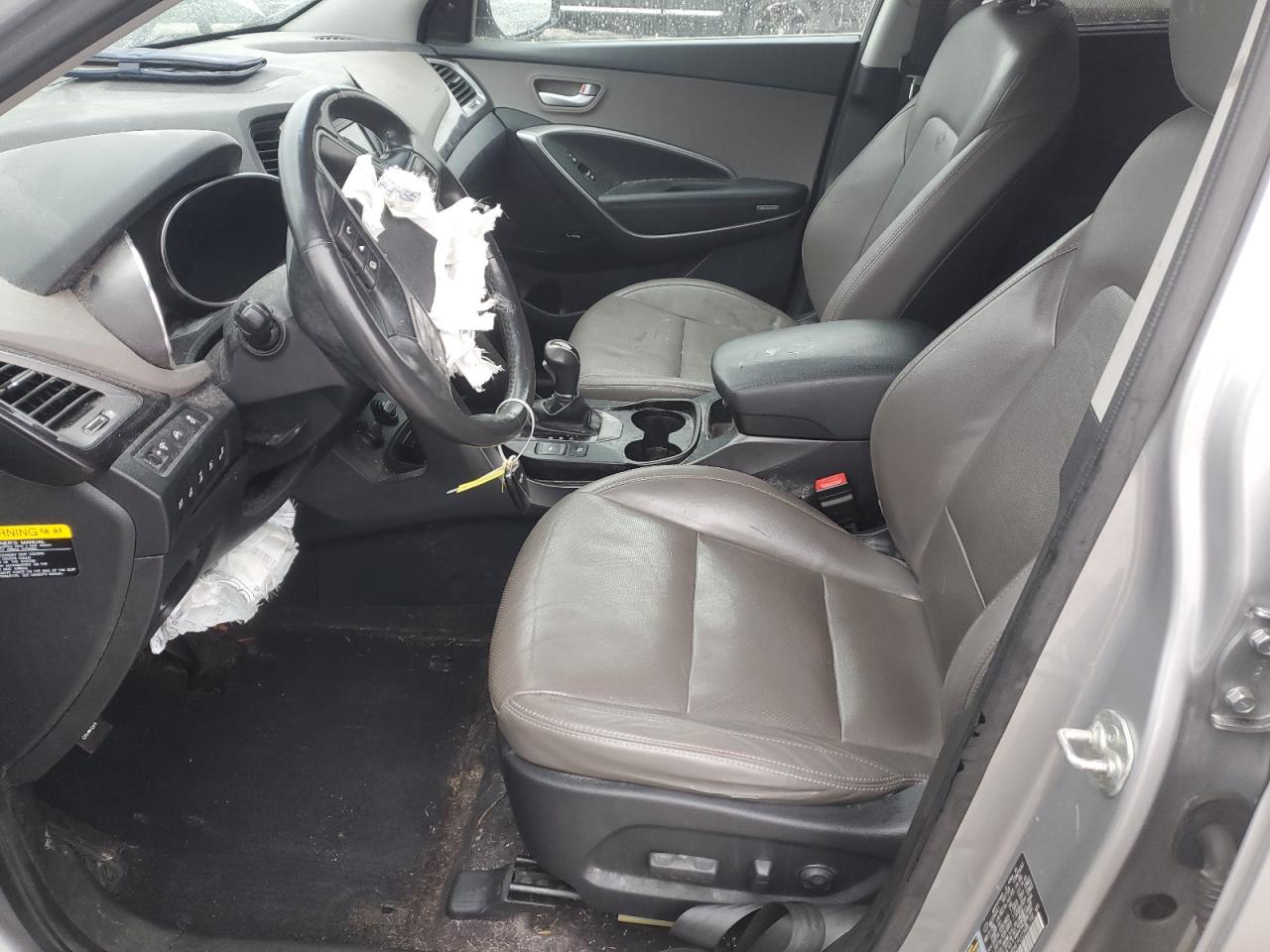 2015 Hyundai Santa Fe - Image 7