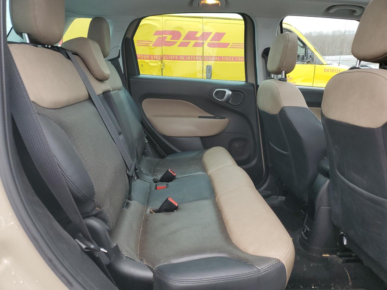 2015 Fiat 500 - Image 10