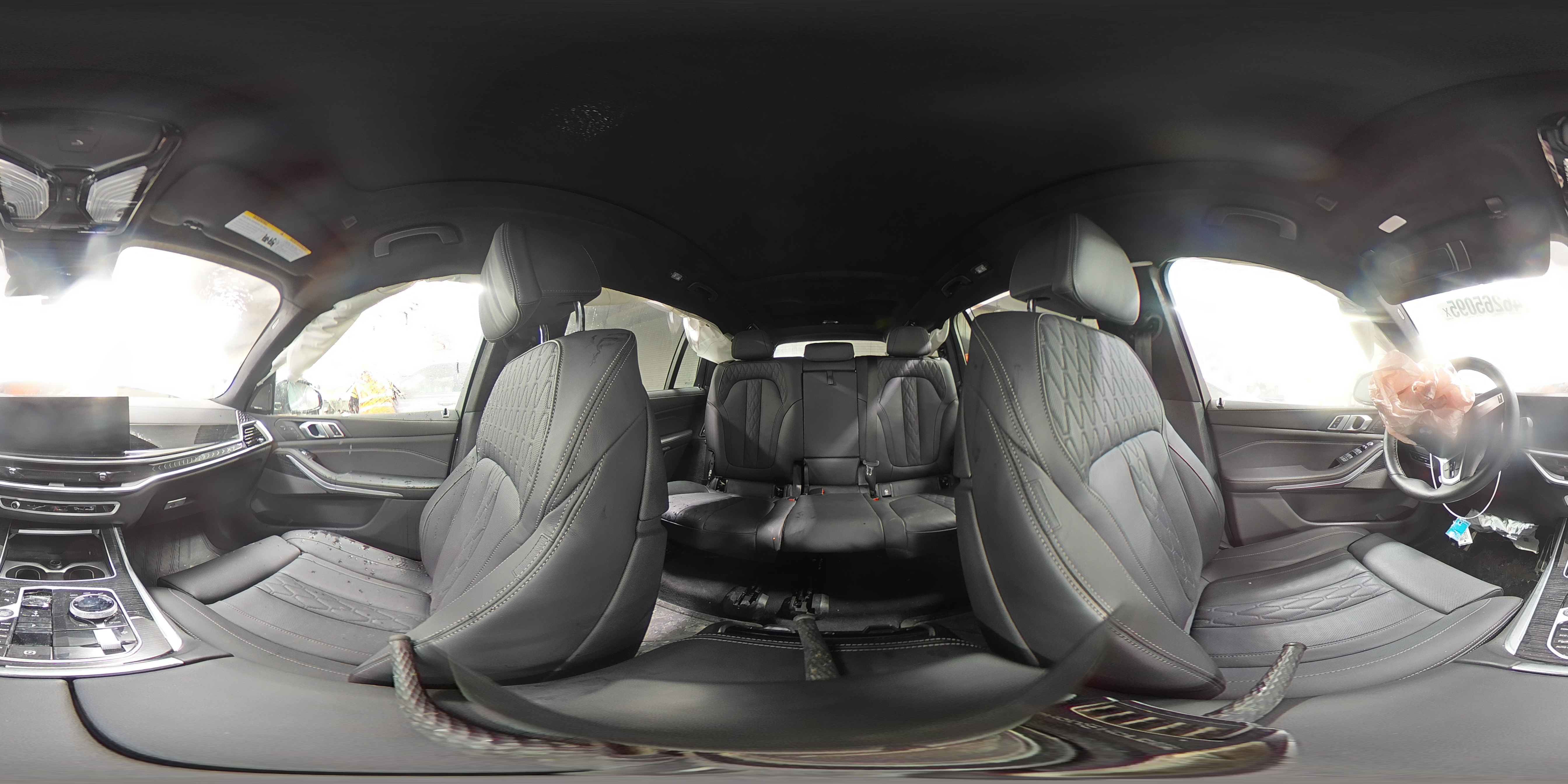 2024 BMW X7 - Image 14