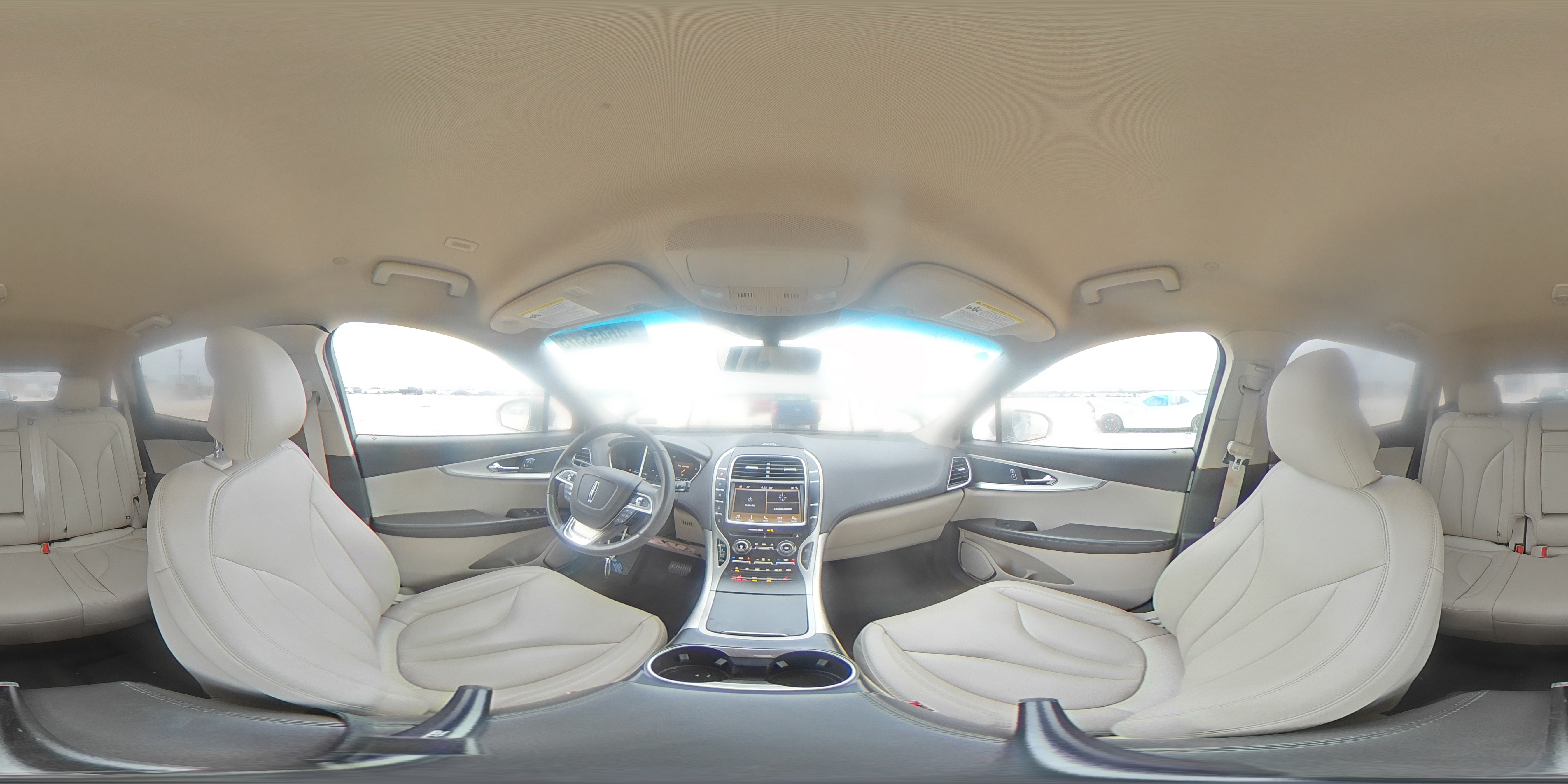 2019 Lincoln Nautilus - Image 14