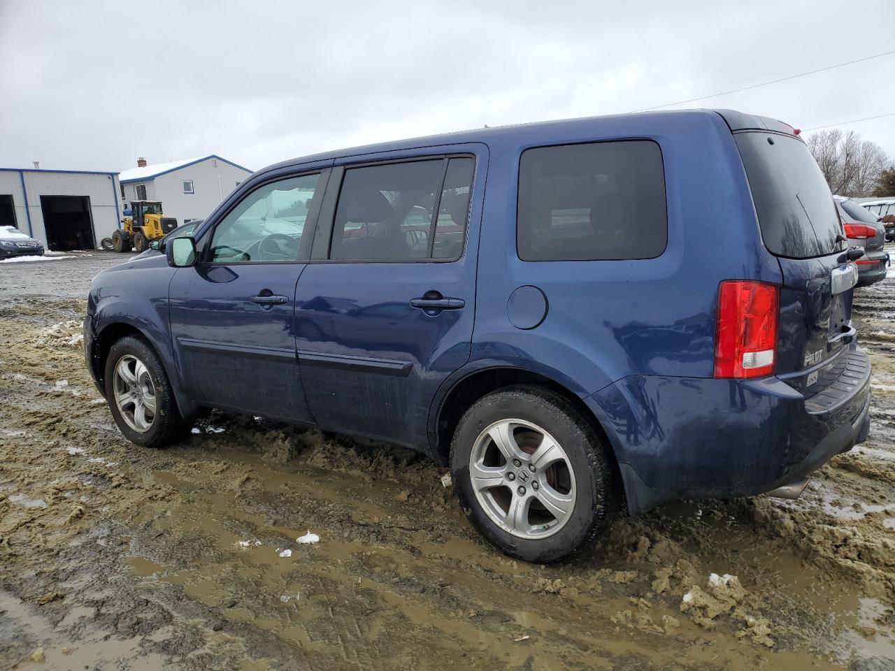 2015 Honda Pilot - Image 2