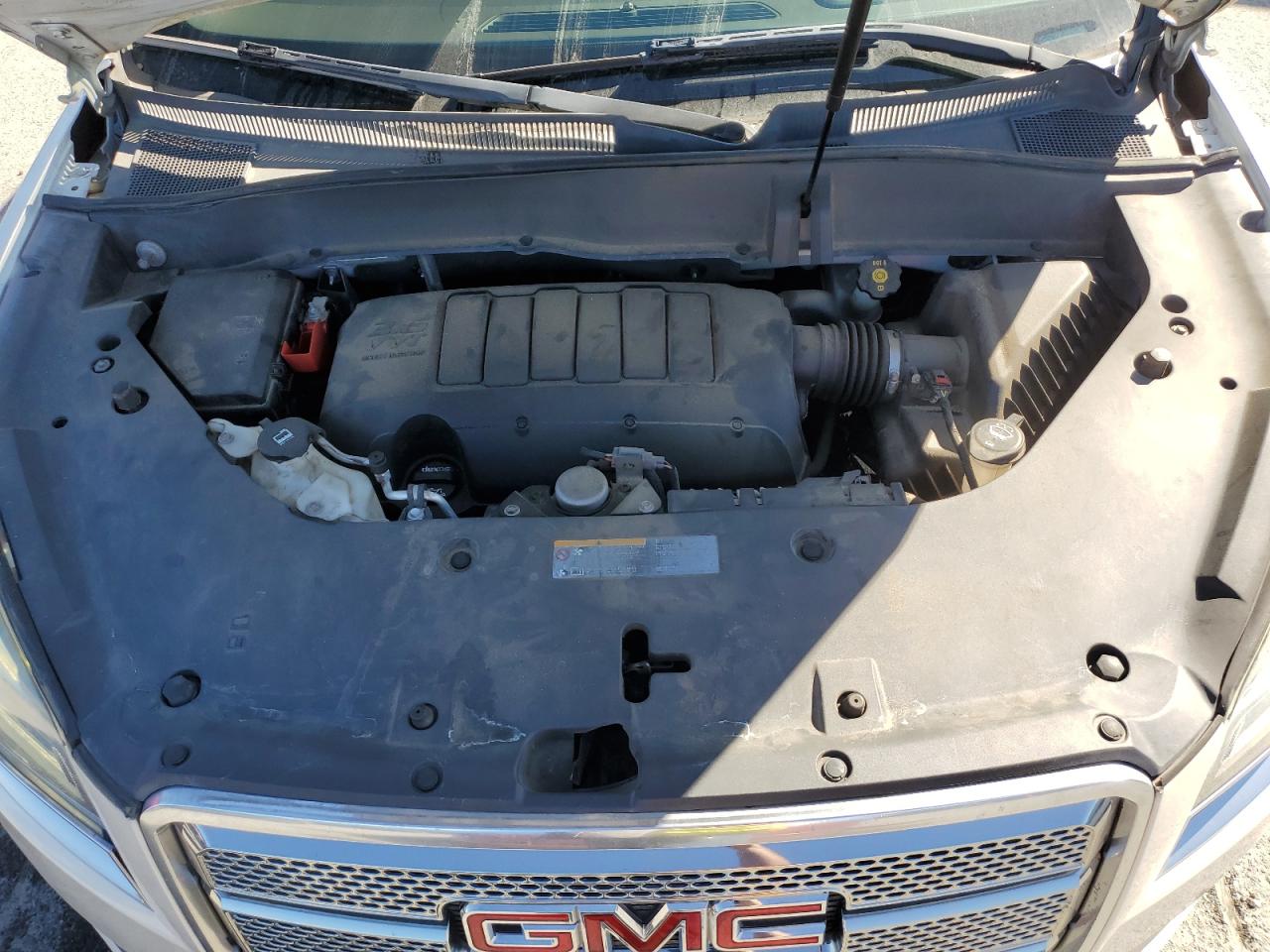 2014 GMC Acadia - Image 12