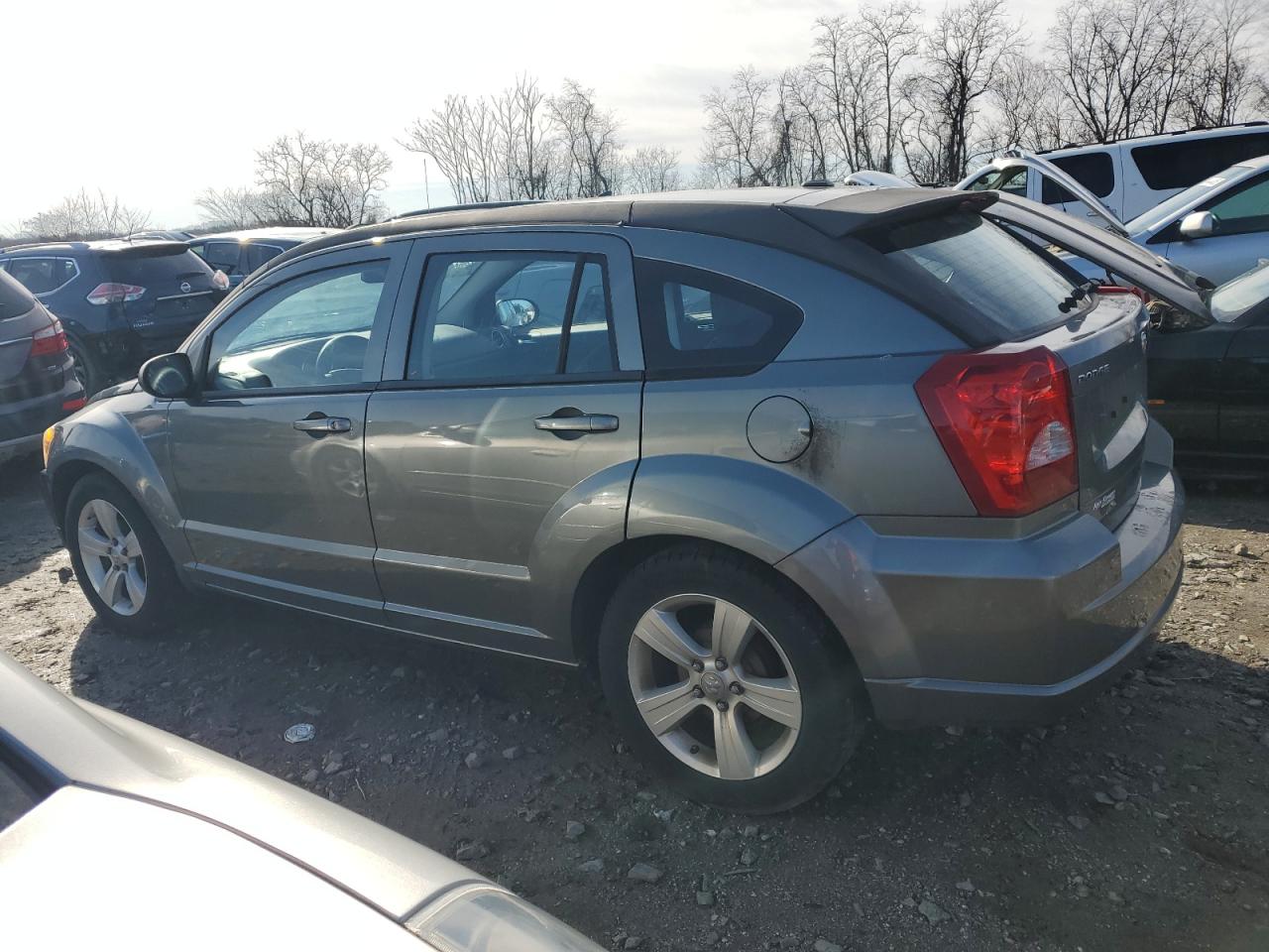 2011 Dodge Caliber - Image 2
