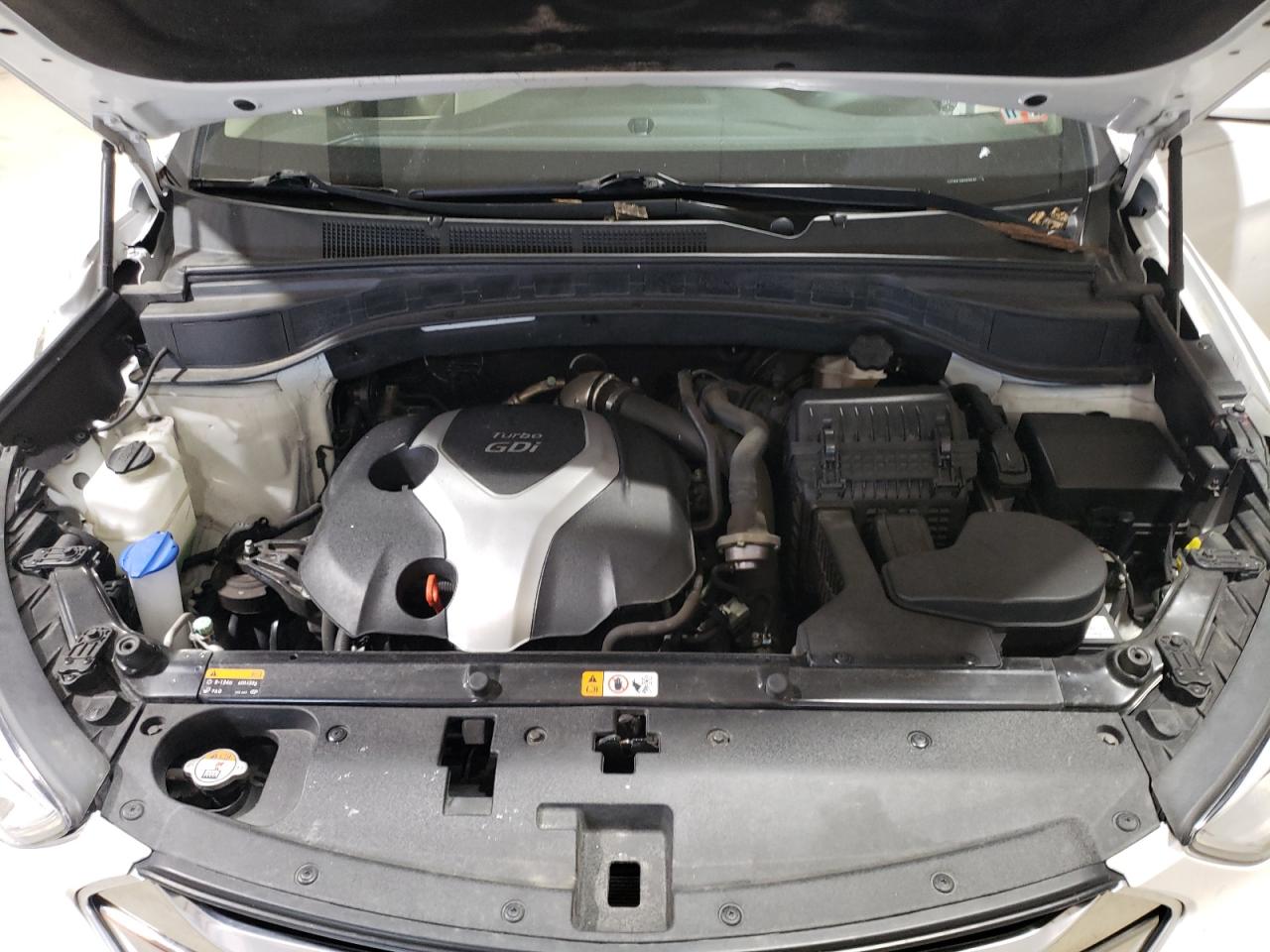 2015 Hyundai Santa Fe - Image 14