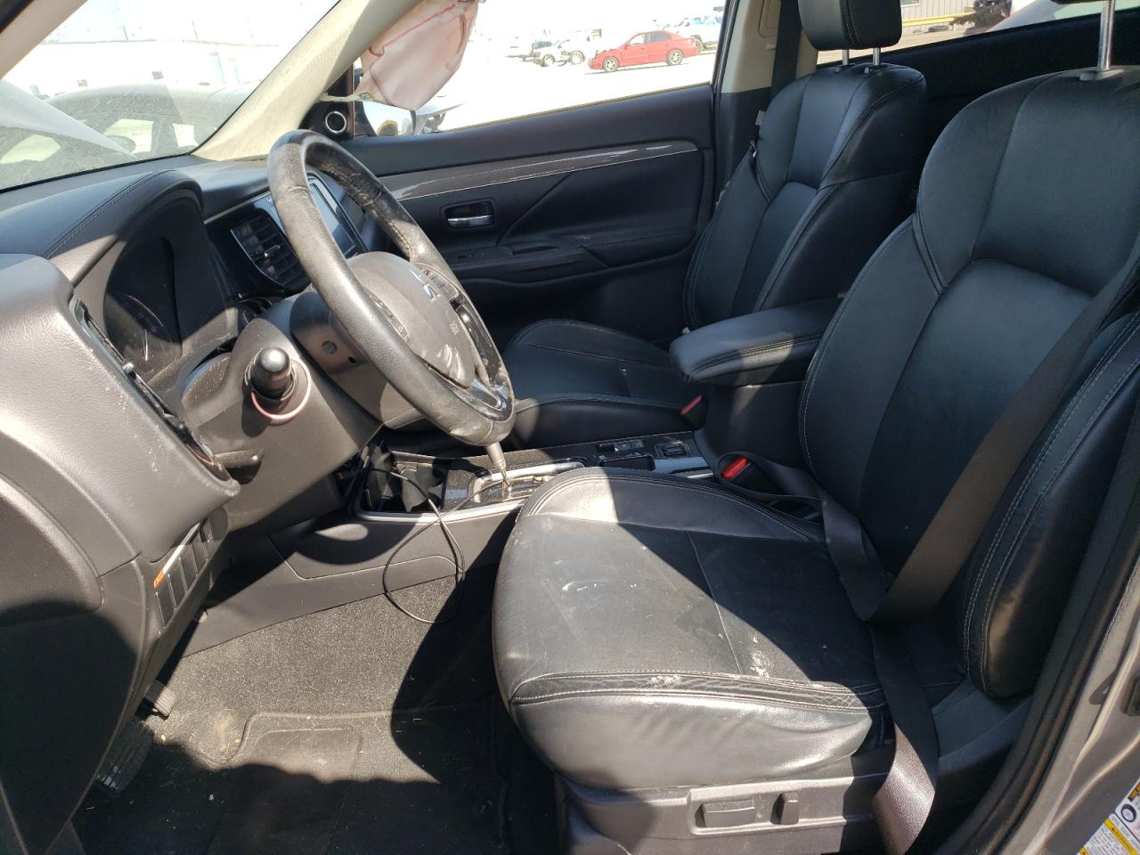 2019 Mitsubishi Outlander - Image 7