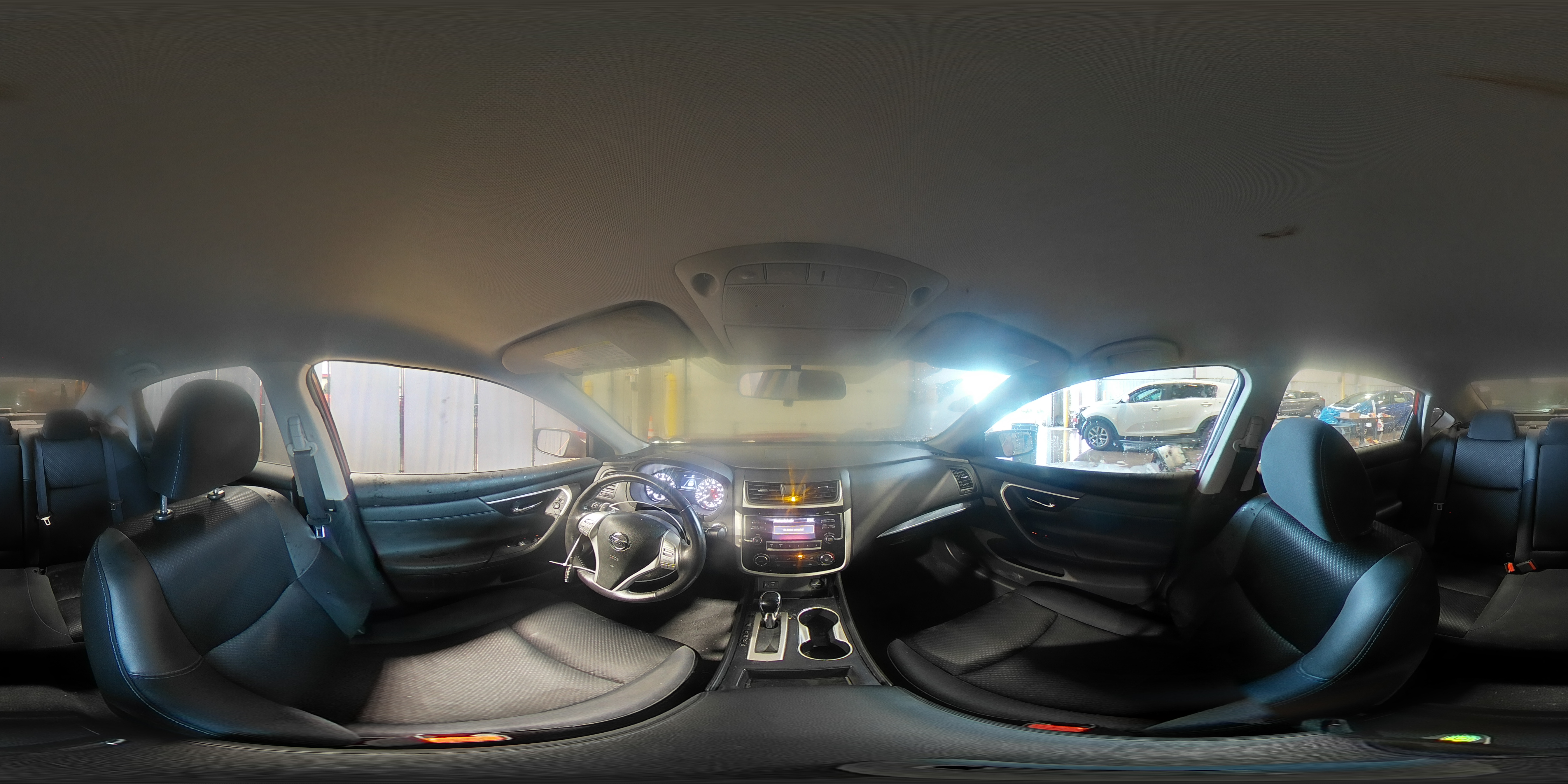 2018 Nissan Altima - Image 15