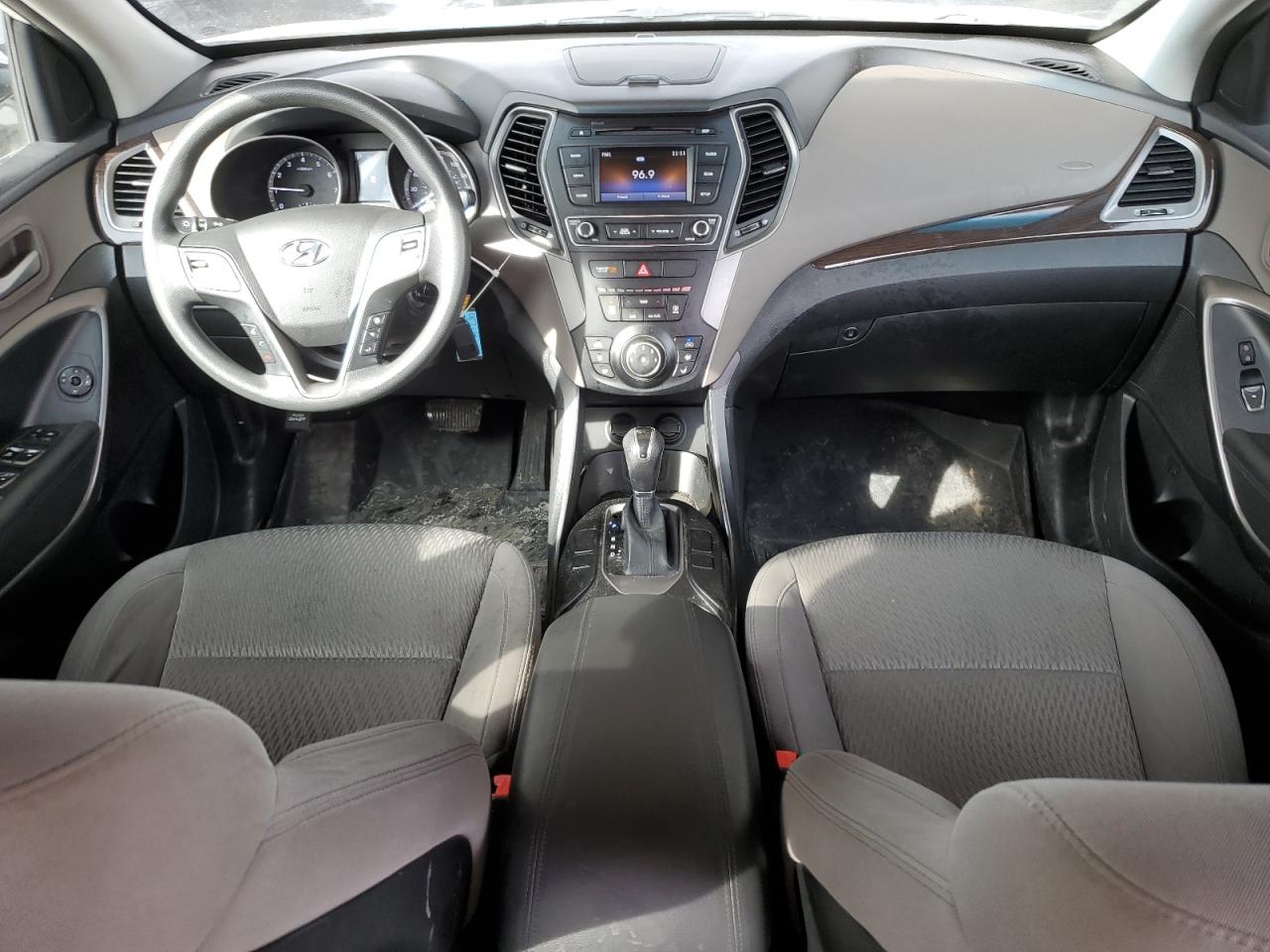 2018 Hyundai Santa Fe - Image 8