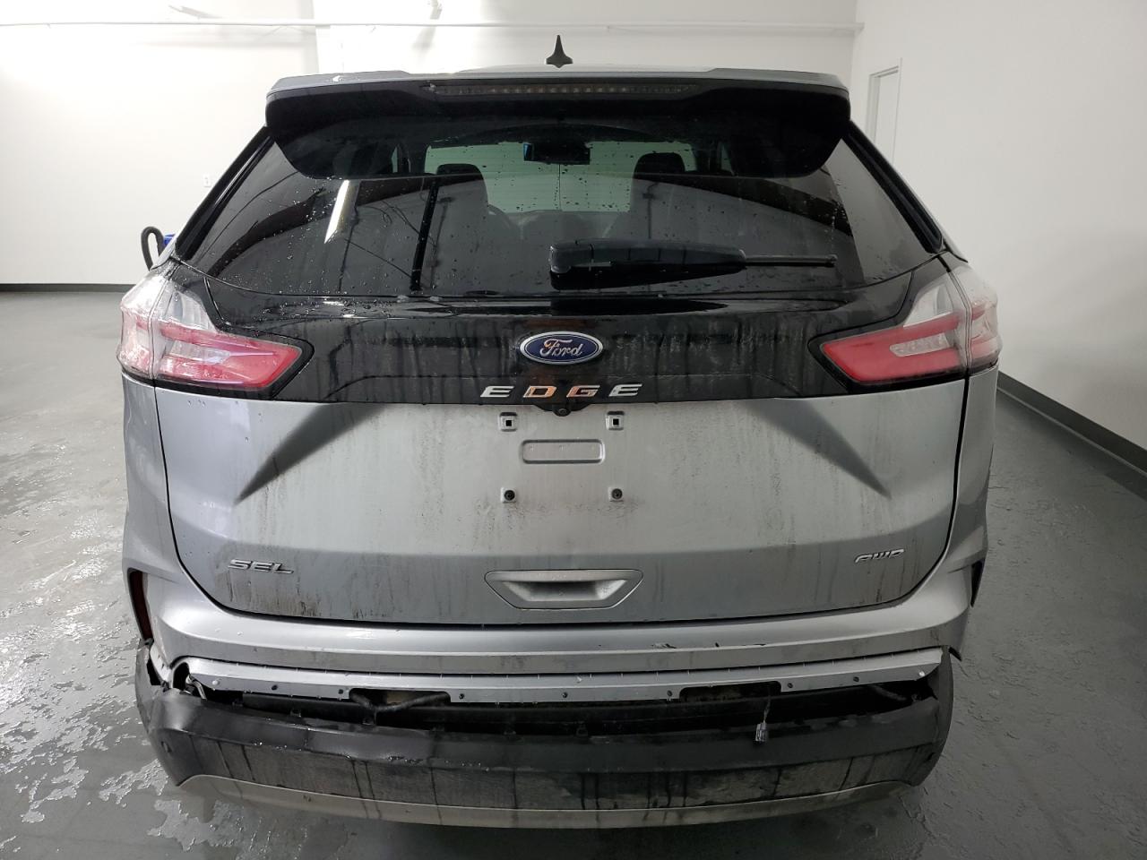 2023 Ford Edge - Image 6