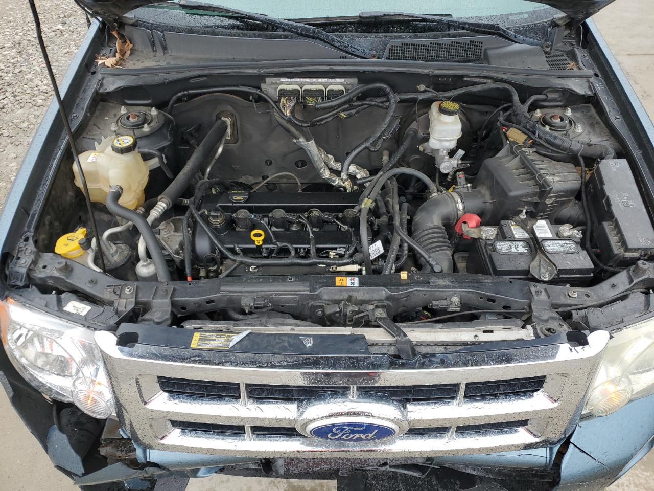 2010 Ford Escape - Image 11