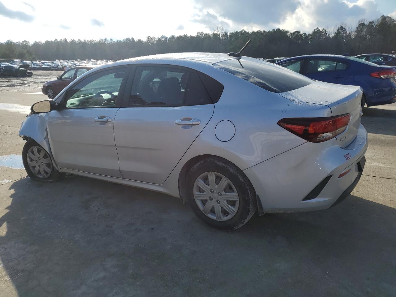 2023 Kia Rio - Image 2