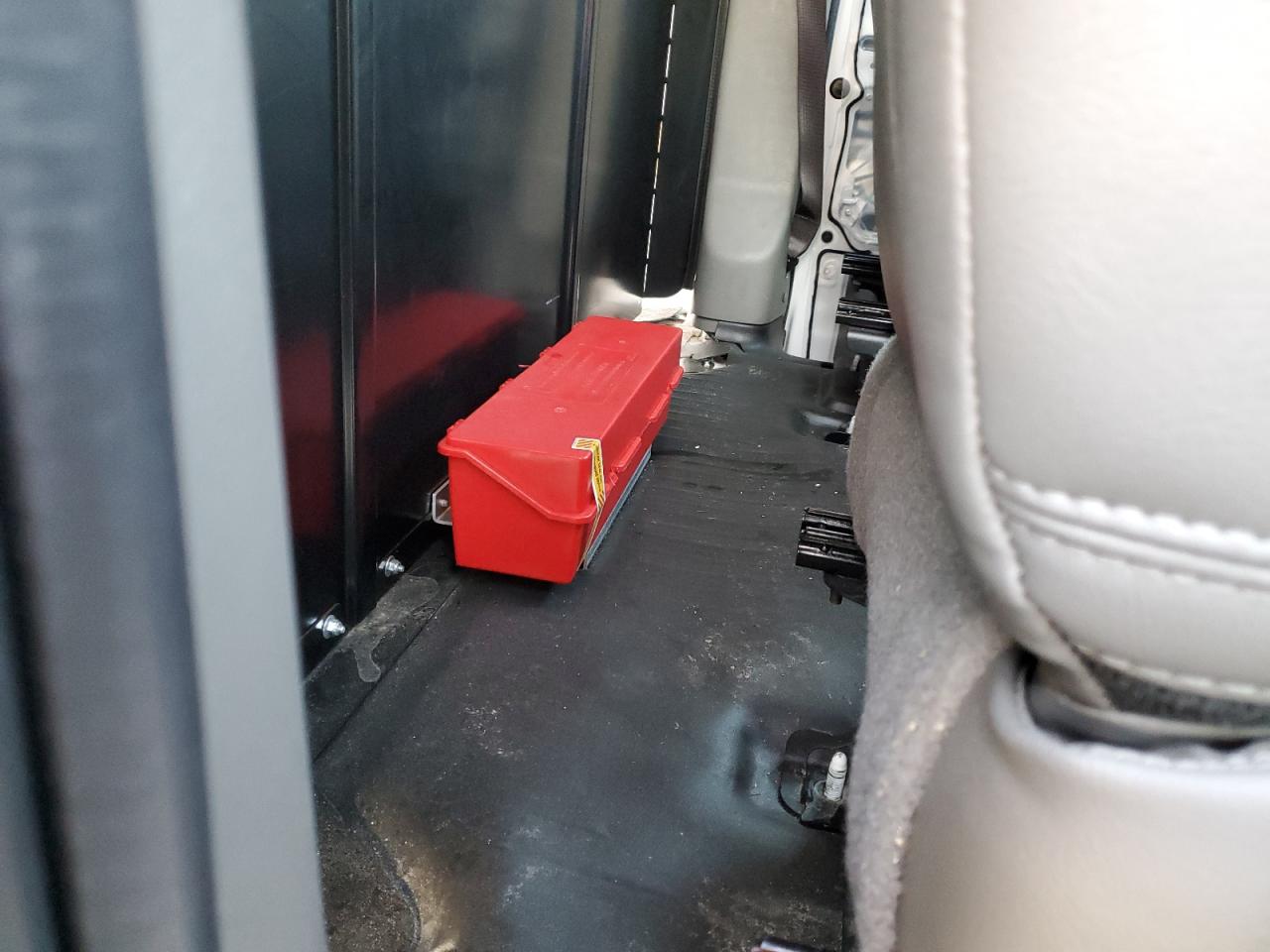 2024 GMC Savana G2500 VIN: 1GTW7AFP8R1180867 Lot: 45705185