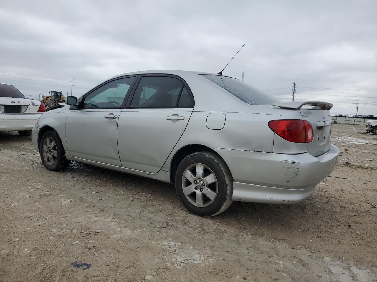 2004 Toyota Corolla - Image 2