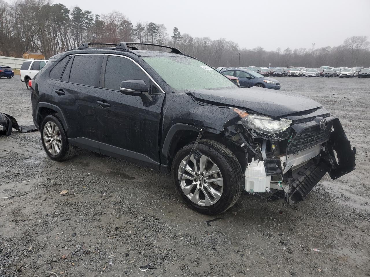 2019 Toyota RAV 4 - Image 4