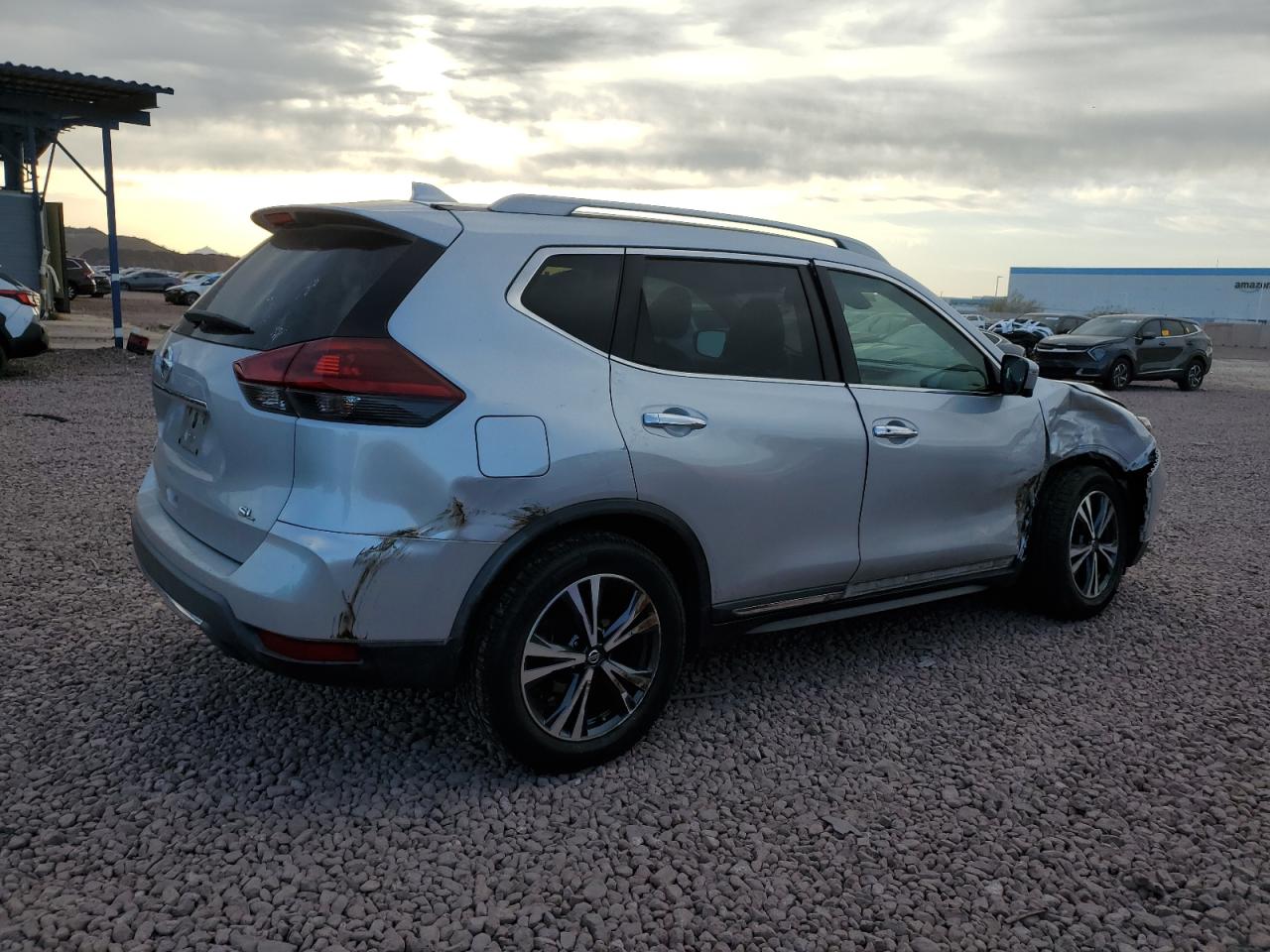 2018 Nissan Rogue - Image 3
