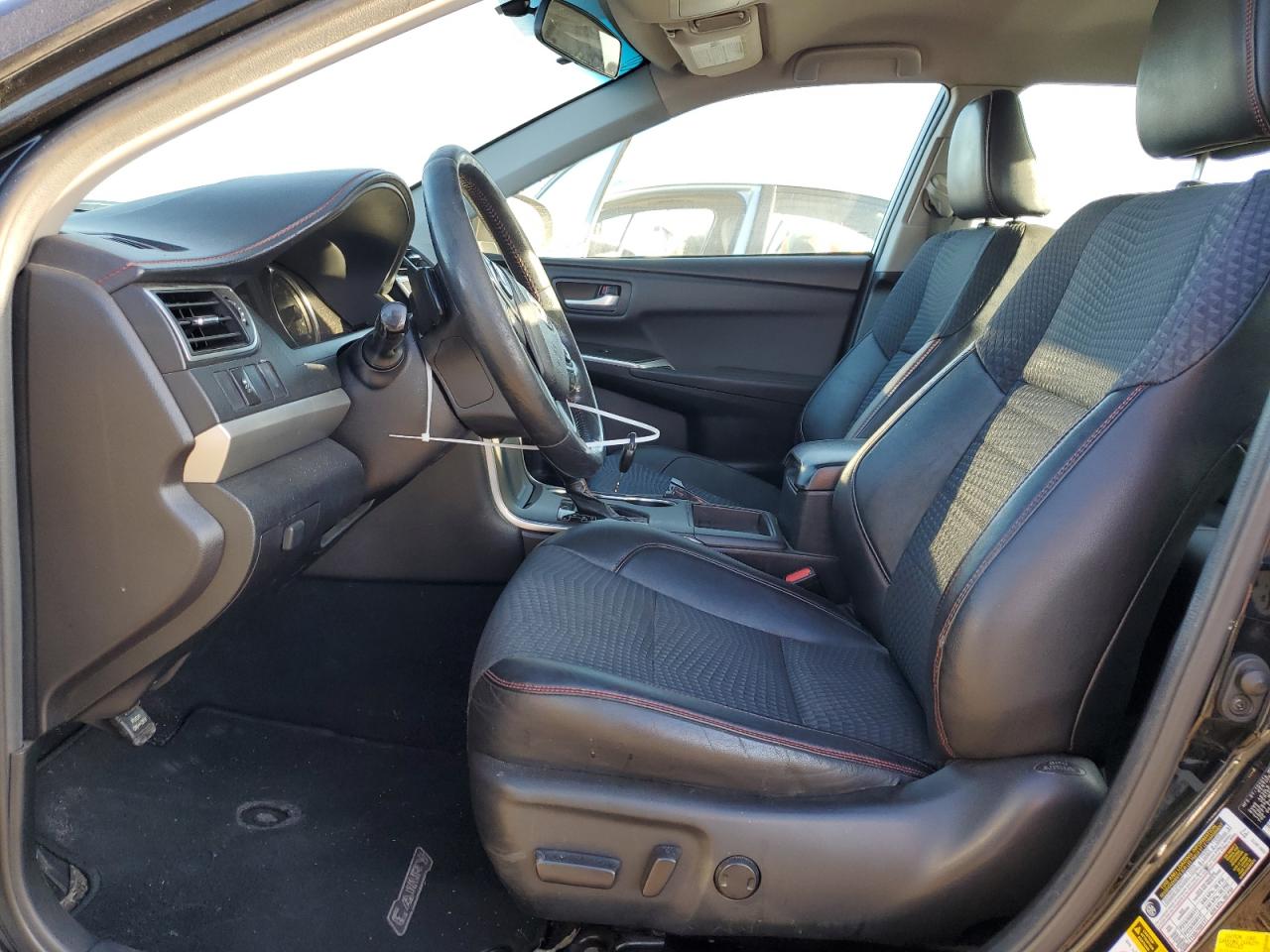 2015 Toyota Camry - Image 7