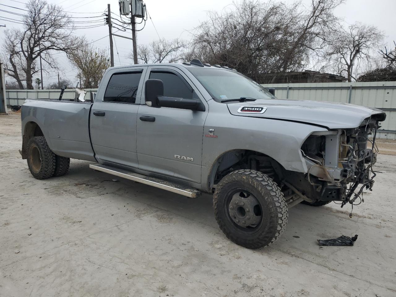 2021 RAM 3500 - Image 4