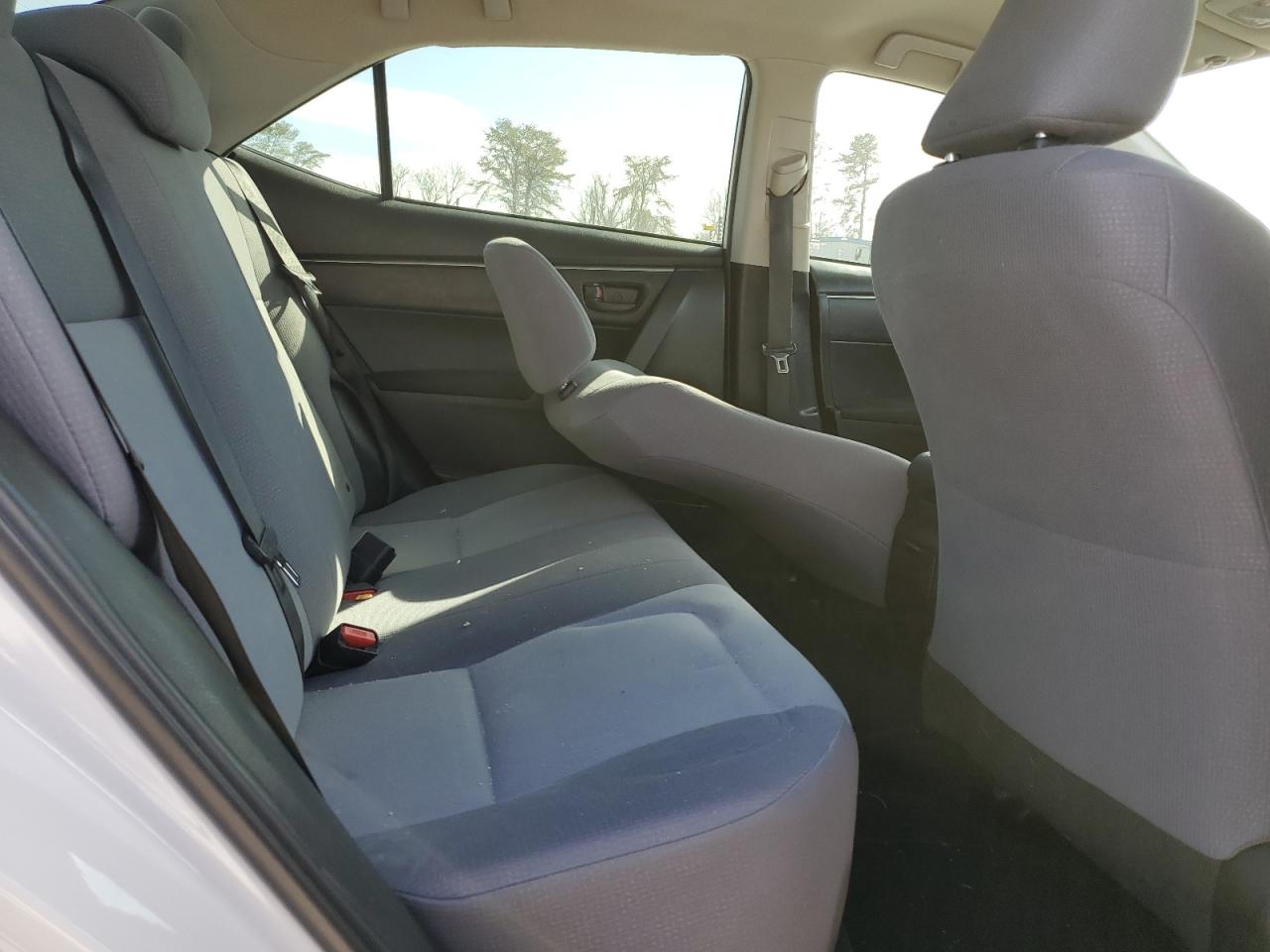 2015 Toyota Corolla - Image 10