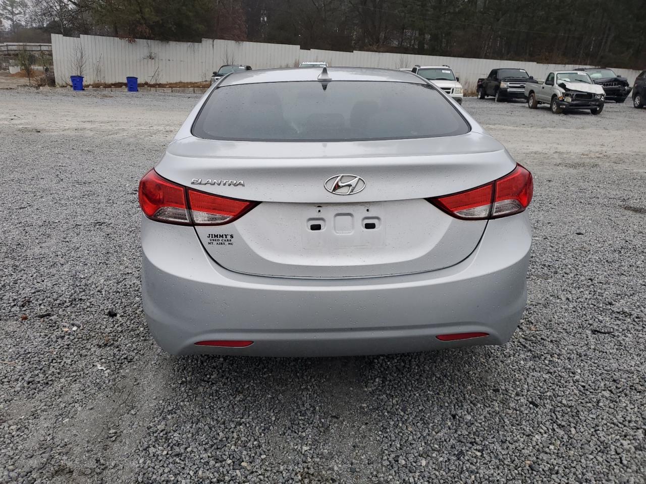 2013 Hyundai Elantra - Image 6