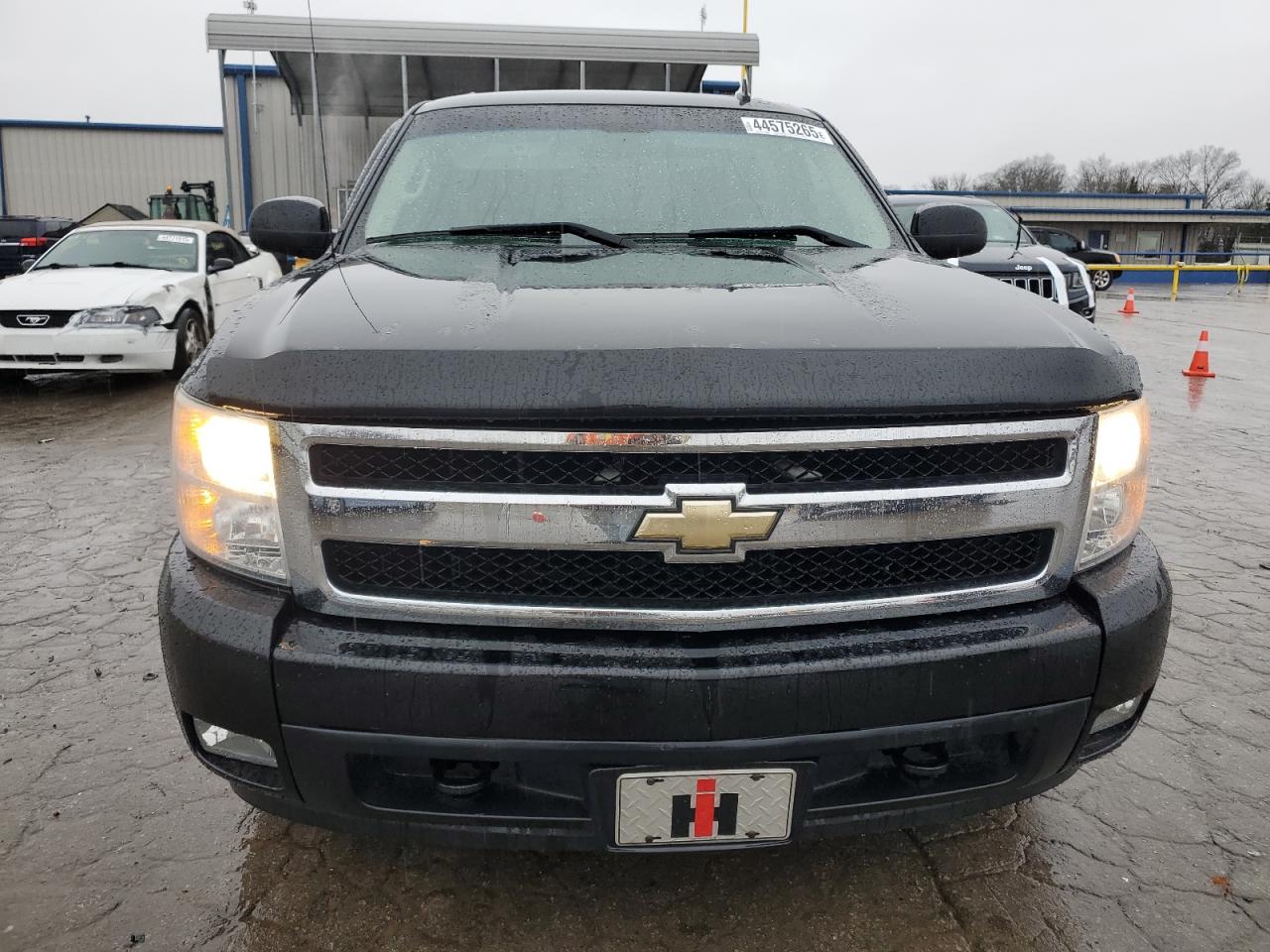 2008 Chevrolet Silverado - Image 5