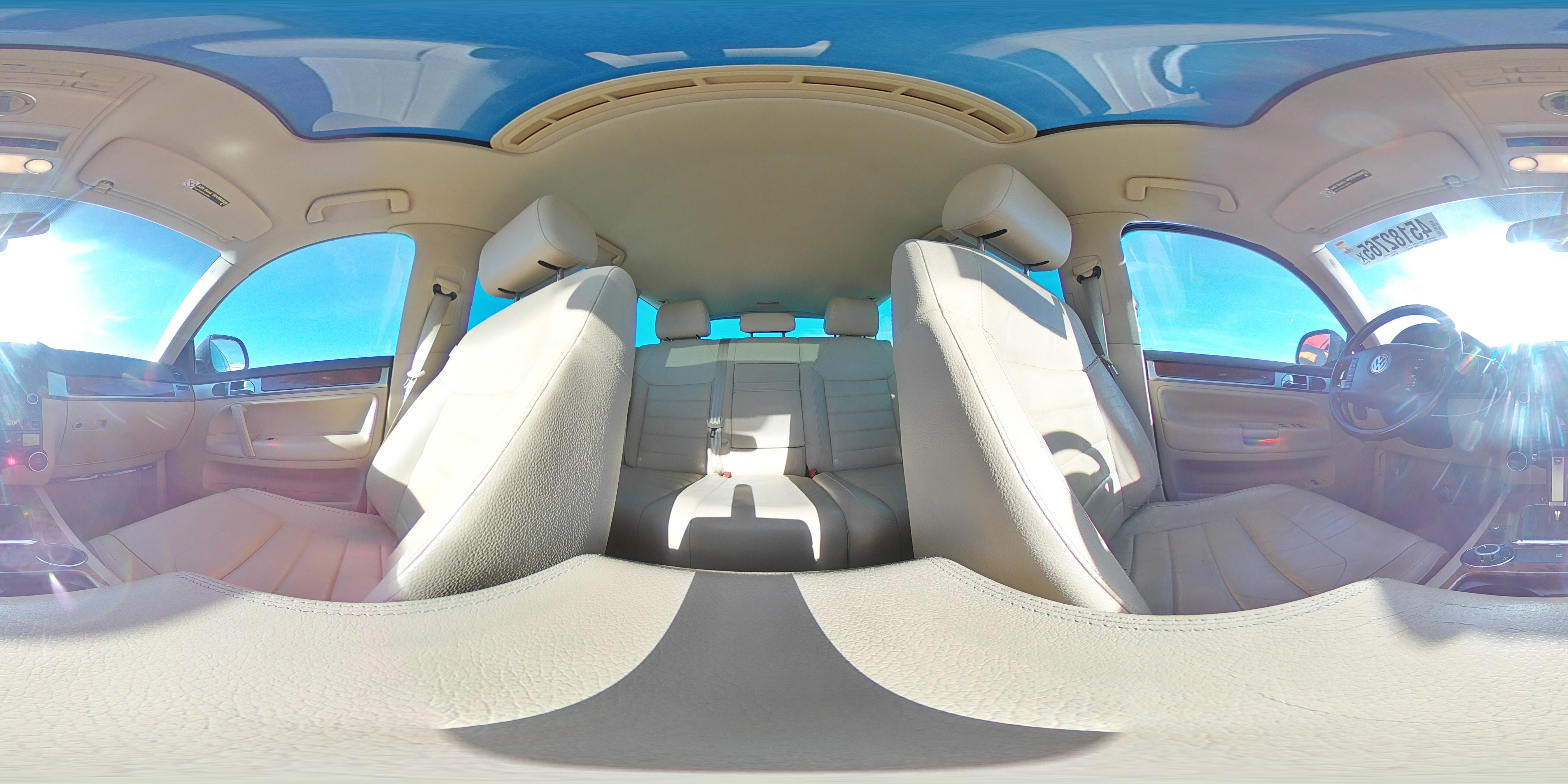 2008 Volkswagen Touareg - Image 13