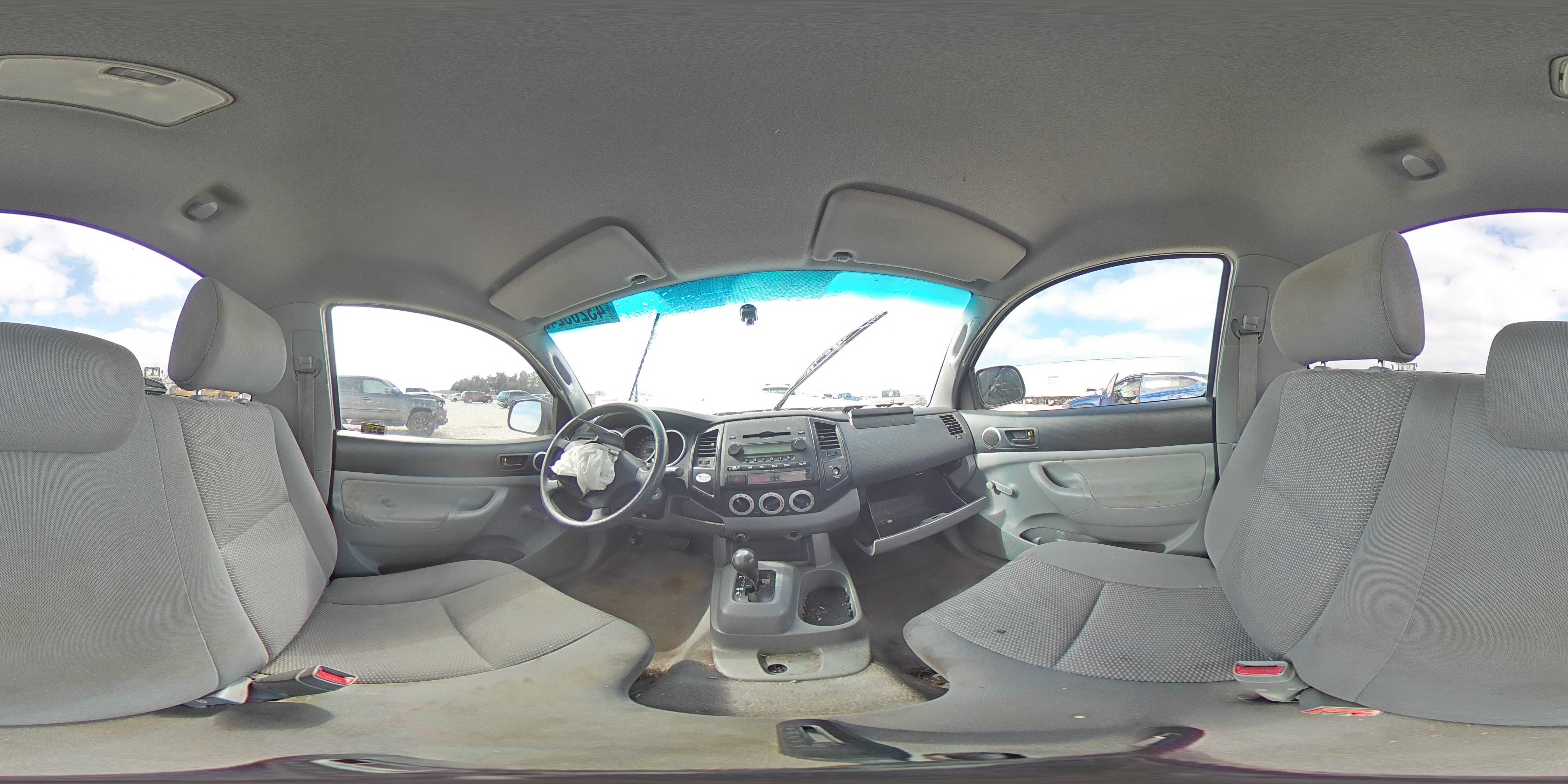 2005 Toyota Tacoma - Image 13